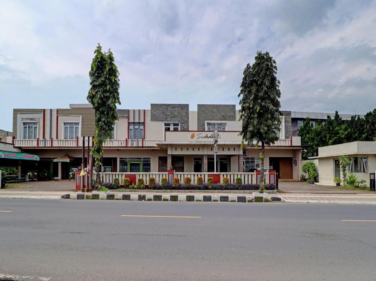 Oyo 90347 Hotel Srikandi Syariah Tasikmalaya Esterno foto